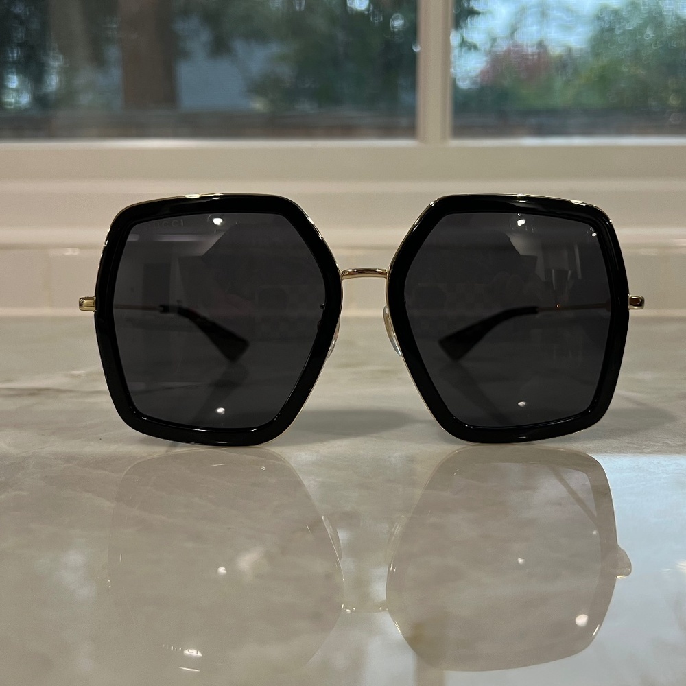 Authentic Gucci GG0106S Sunglasses